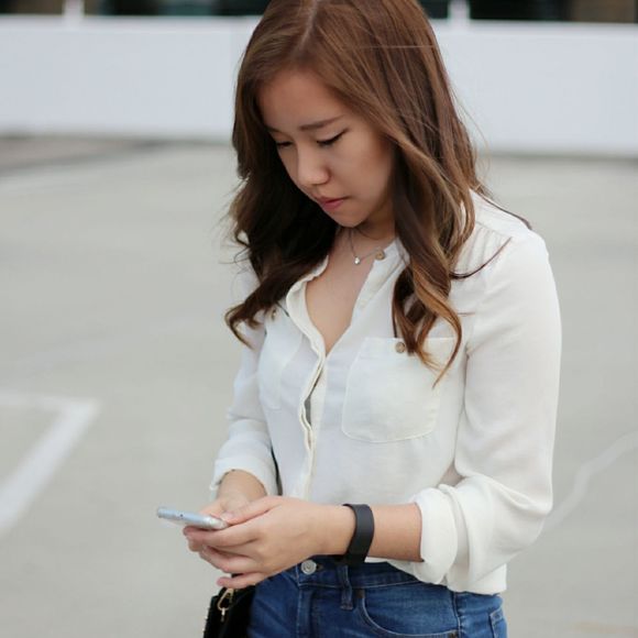 Meet your Posher, Lydia - Picture 1 of 1